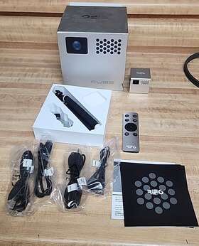 Rf00040 Rif6 Cube Mini Portable Handheld Projector -
