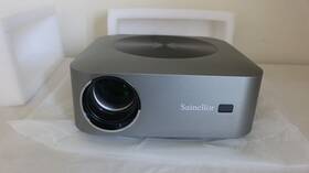 X1pro Sainellor Smart Projector Looks Brand New Comes With Manual Untested