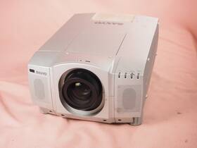 Sanyo Plc-xf12n Xga Large Venue 3-lcd Projector