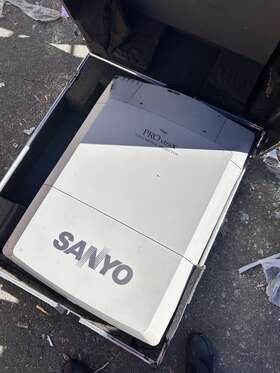 Plc-xf20 Sanyo Projector Yamaha Emx2300 Power Supply Pw800w