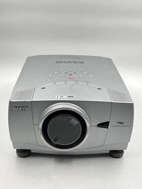 Plc-xp51 Sanyo 5200 Lumen Xga Lcd Projector