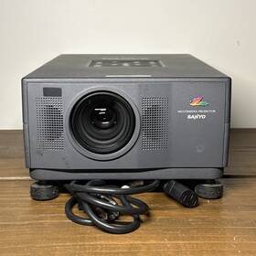 Plc-xu10n Sanyo Model Multimedia Lcd Projector