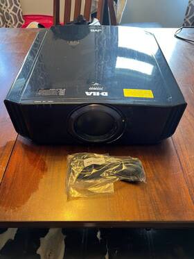 Dla-x770rbk Sony Projector