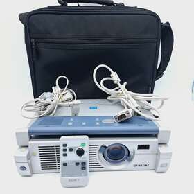 Vpl-cs3 Sony Lcd Projector In Case With Remote And Cables Tested Works