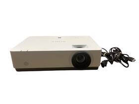 Vpl-ex345 Sony Home Movie Theater Projector Very Bright Hdmi 585 Low Lamp Hours