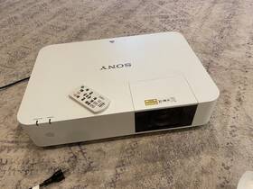 Vpl-pwz10 Sony Vplpwz10 5000 Lumens Wxga Laser Light Source Projector - White