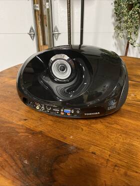 Tdp-et10 Toshiba Dlp Xga Table Top Projector 1100 Lumens Close Projection New