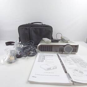 Tlp-t70m Toshiba Lcd Projector With Carrying Bag Remotes Accessories Manuals