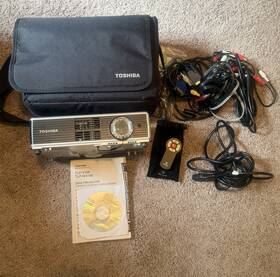 Toshiba Tlp-wx100 Toshibas Tlp-x100 / Portable Data Projector Bundle