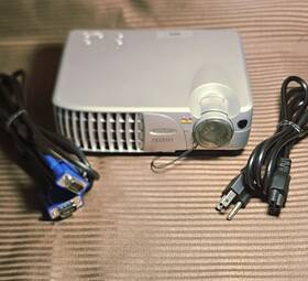 Pj255d Viewsonic The Micro-portable Xga Dlp Projector With Cords- Tested