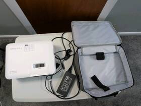 Ls740hd Viewsonic Vs19798 Dlp Projector Hdmi Vga Usb Audio 5000 Lumens 150 Hours