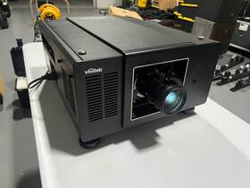 Du9000 Vivitek Projector 12 000 Lumens Large Venue Low Hours