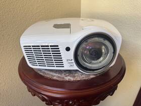 Ht186-295vvua Vivitek Dlp 3d Ready Srs Short-to-medium Throw Projector