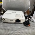Epson Powerlite Home Cinema 2030 3LCD Projector 2000 Hdmi Usb H561A (no Remote ). Fixed Price $165.00.