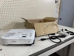Epson VS250 Multimedia Projector 3,200 Lumens Original Box ****read***. Fixed Price $99.99.