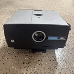Sawyers Rotomatic 747AQ Vintage Automatic Focus Slide Projector. Fixed Price $60.00.