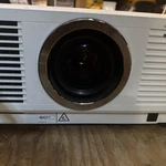 Mitsubishi WD8200U Projector With 175 Lamp Hours. Fixed Price $299.00.