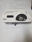 Epson Powerlite 520 Projector 2700/TEST Working. Fixed Price $78.00.