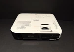 Epson EX5240 Xga 3LCD Usb Portable Hdmi Projector 3200 Lumens. Fixed Price $149.00.