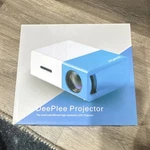 Deeplee Tft Lcd Portable Projector 400-600 Lumens 1920X1080 White Blue Desktop. Fixed Price $14.00.