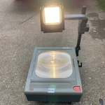 Vintage 3M 9060 Overhead Transparency Projector Model 9000AJE ( Broken Len ). Fixed Price $39.00.