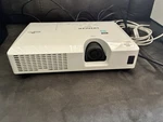 Hitachi CP-X2011N Lcd Xga Projector 2700 Ansi Lumens Vga White. Fixed Price $65.00.