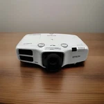 Epson Powerlite 5520W 5500 Lumens Projector Hdmi Home Theater Conference. Fixed Price $924.99.
